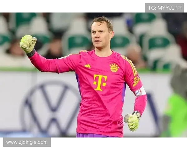 诺伊尔：守护球门的传奇门将与他背后的不屈精神